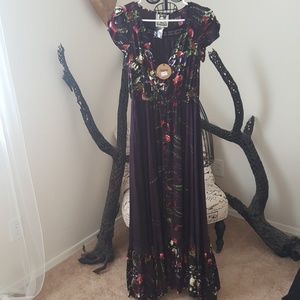 NWT JAASE dress ,size small
